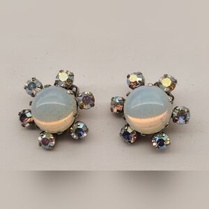 Vintage Clip On Crystal  Rhinstone Earrings Jewelry